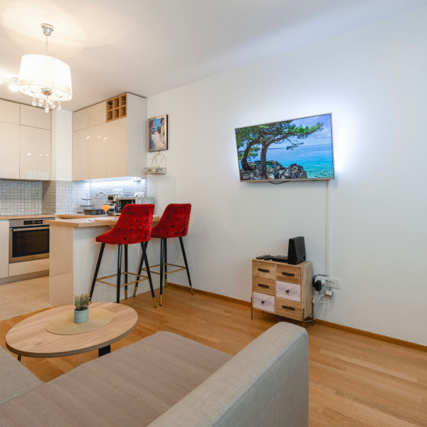 Dnevni boravak, Brazzo City tour Suite Zadar, Apartmani Brazzo nedaleko mora u srcu Nina, Dalmacija Nin