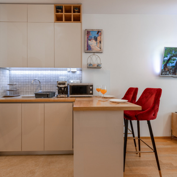 Kuhinja, Brazzo City tour Suite Zadar, Apartmani Brazzo nedaleko mora u srcu Nina, Dalmacija Nin